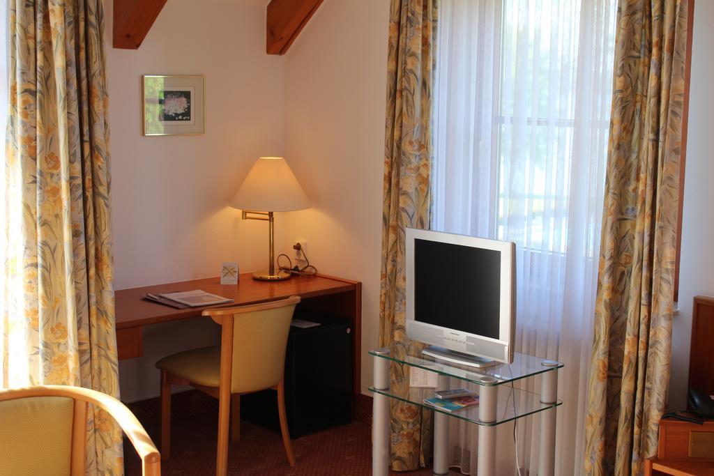 Hotel Seewirt Ноненхорн Екстериор снимка