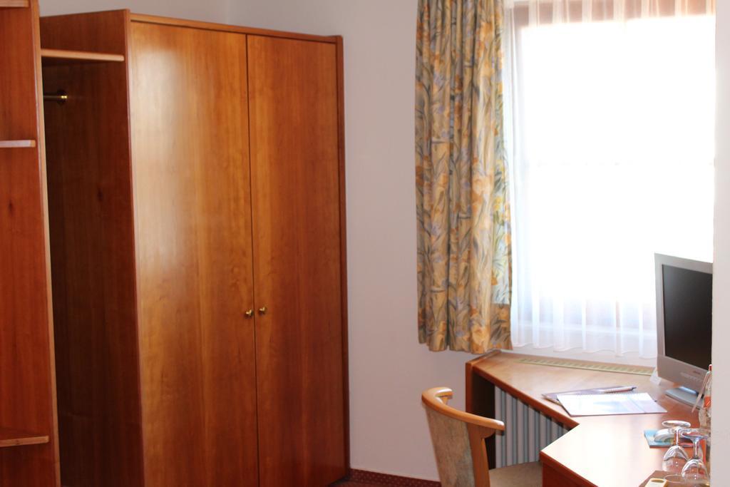 Hotel Seewirt Ноненхорн Екстериор снимка